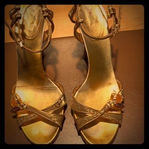 Vintage Gucci gold bumblebee sandals